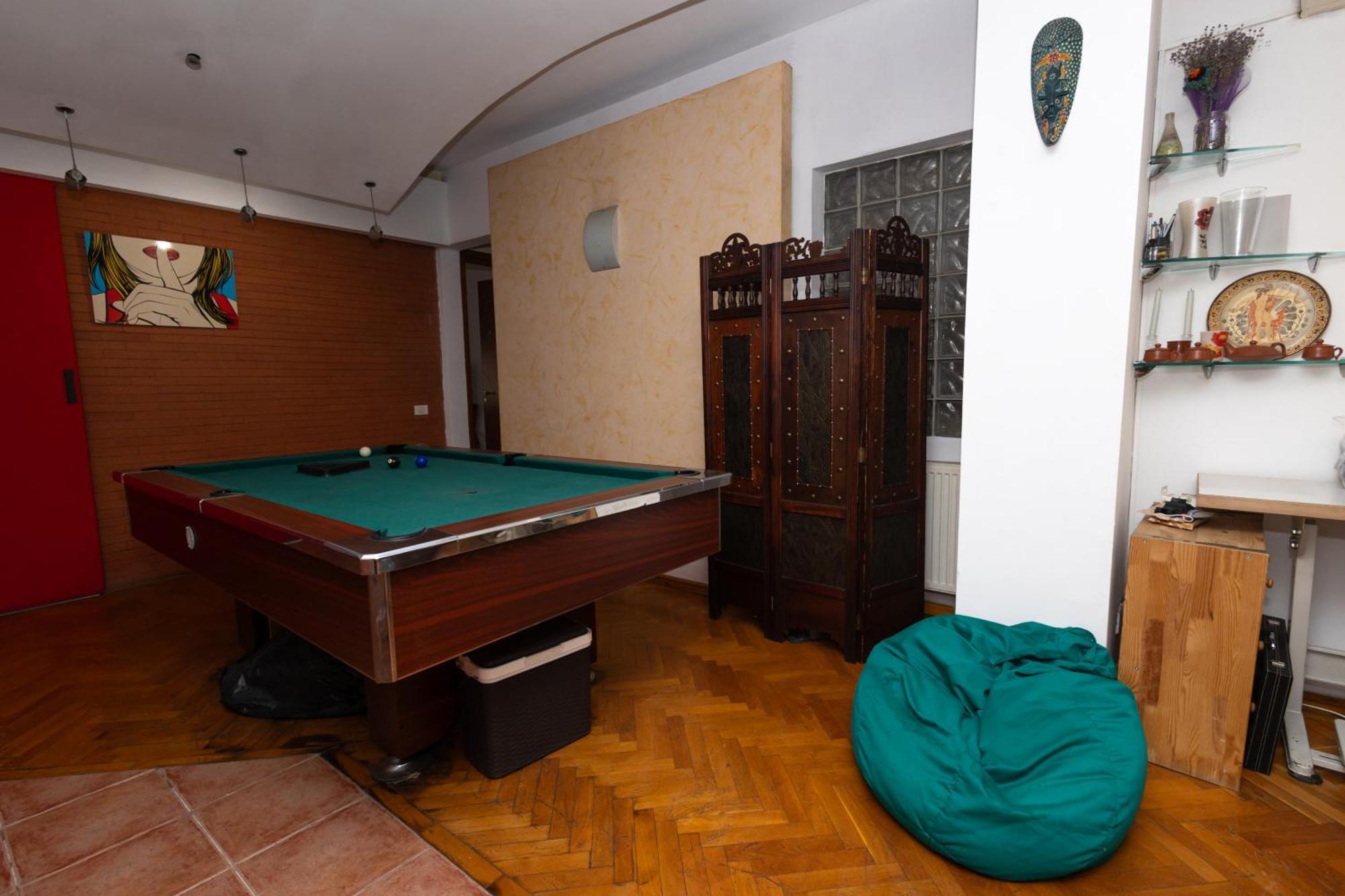 Shared Retro Vintage Luxury Apartment 布加勒斯特 外观 照片
